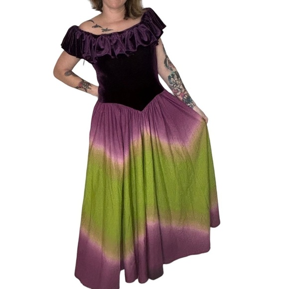 Beautiful Velvet And Ombré Off Shoulder Ruffle A-Line Maxi Dress - Picture 2 of 15